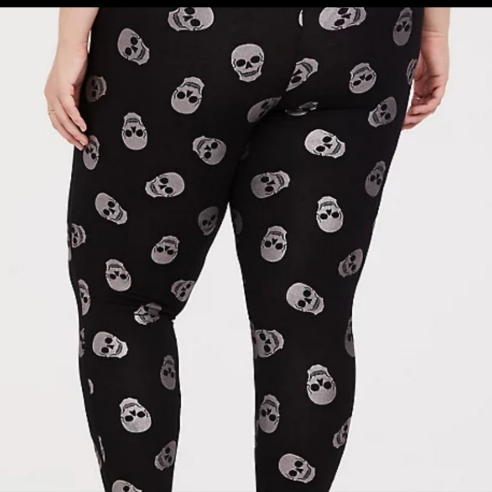 Torrid Foil Skull Print Premium Legging Size 1